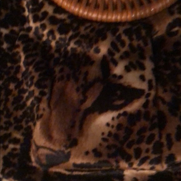 Animal Print Bean Shaped Purse - Picture 5 of 6